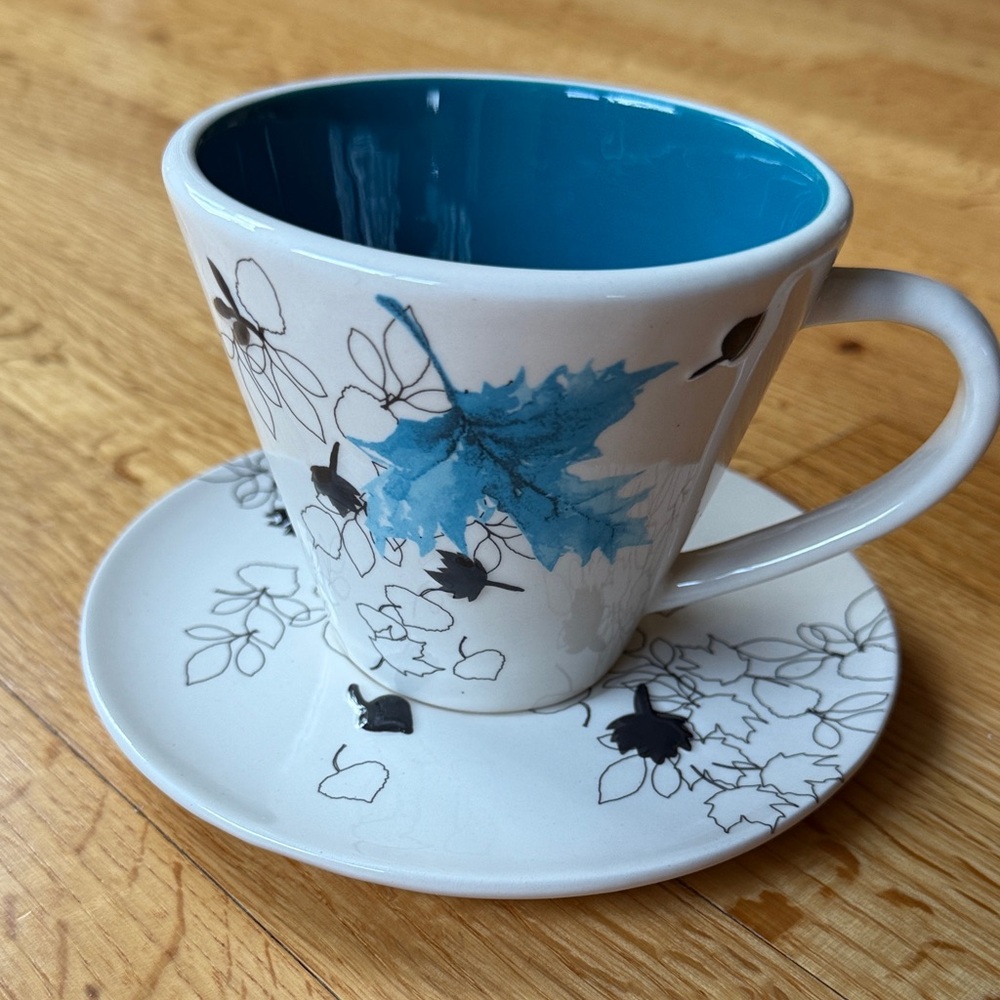 Starbucks 2007 Leaf Design Teacup & Saucer